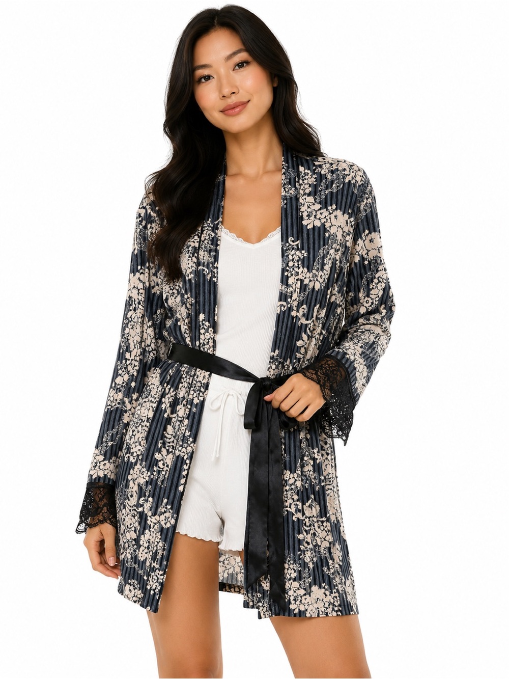 Studio Donatella Black & White Floral Kimono Robe – Size S/M